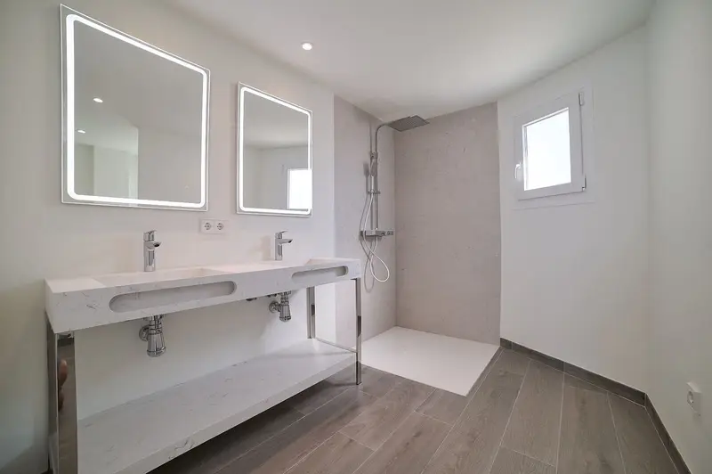 Apartamento en Cala Mayor con Vistas al Mar