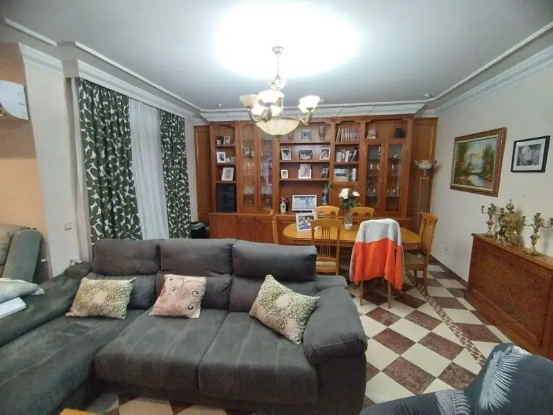 Venta Chalet luminoso en Hellin - Ref: XAL_50