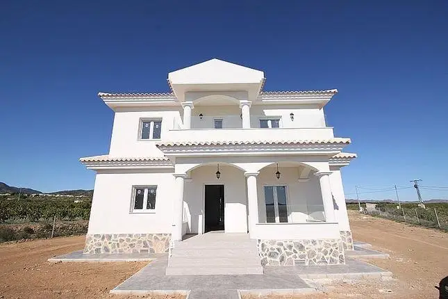 Villa 4 Dormitorios en Venta Pinoso Costa Blanca