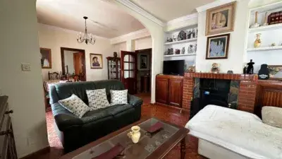 Casa Pareada en Venta: 254m2, 3 Dormitorios, Azotea