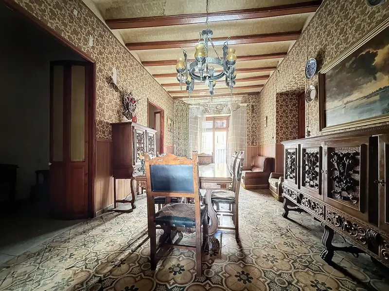 Venta Casa con Patio en Centro Castalla