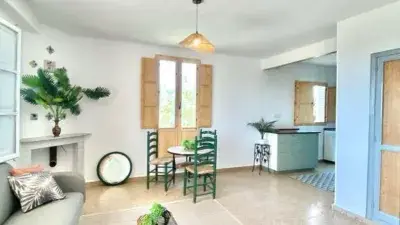 Chalet en Venta Picassent 4 Dormitorios 2 Baños Parcela 7000m2