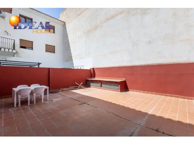 Piso con Terraza Privada en Los Ogíjares