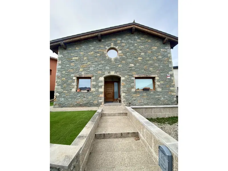 Casa Rural 3 Dormitorios en Bas Financiacion 100