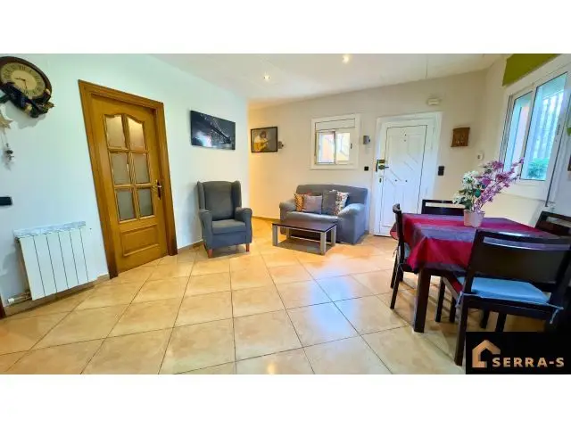 Casa con 4 habitaciones y 3 baños cerca de Santa Susanna y Palafolls
