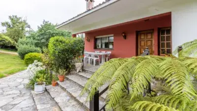 Chalet en Venta en Bergondo A Coruna