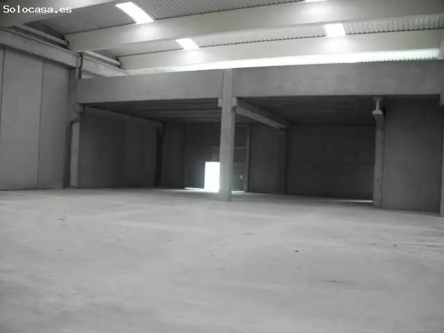 Nave Industrial en Alquiler Manresa 1700m2