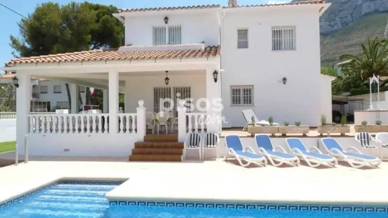 Chalet en Denia con piscina y barbacoa para familias