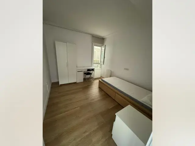 Habitacion Alquiler Sabadell Amueblada Wifi Baño Compartido
