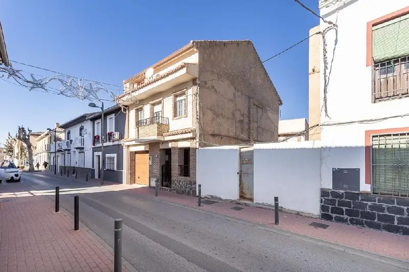 Venta Terreno Belicena Centro Casa So
̃ada