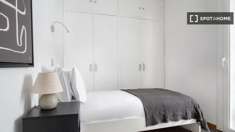 Apartamento en Alquiler Barcelona 4 Dormitorios 3 Ba	nos