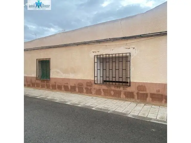 Solar Urbano para Construccion de Viviendas 218m2