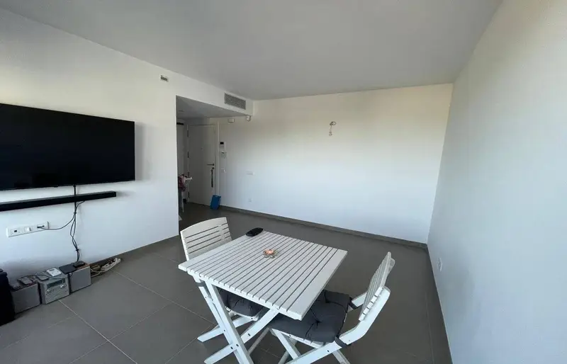 Apartamento en venta en Alcanar con piscina y solarium