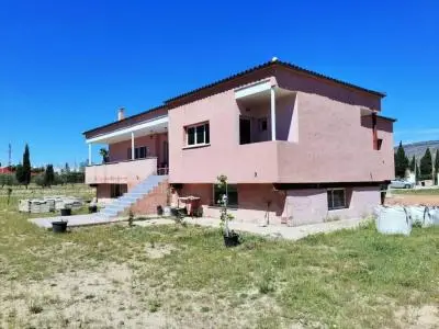 Casa Chalet en Venta Caudete Albacete 6 Dormitorios Piscina