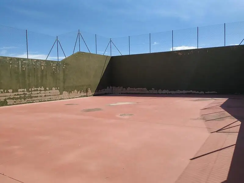 Villa en Sax Alicante con Piscina y Pista de Tenis