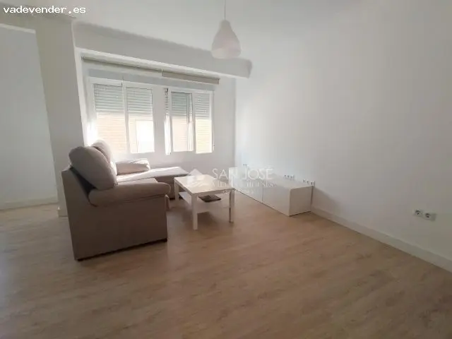Piso Reformado en Novelda Centro 80m2 2 Dormitorios Terraza