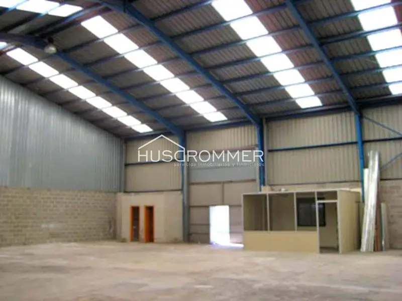 Nave Industrial en Alquiler Burriana 750m2 Puente Grua Oficinas