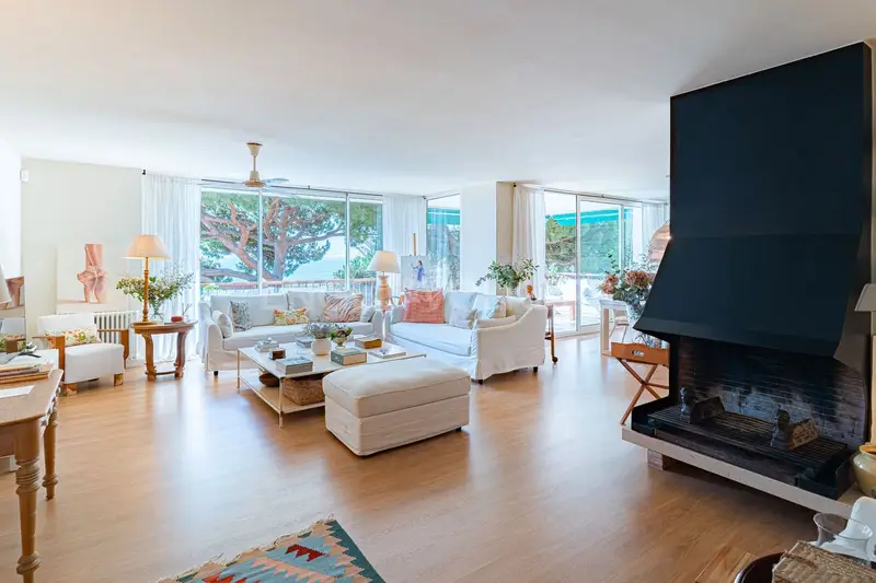 Apartamento lujo en Sant Vicenç de Montalt con vistas al mar