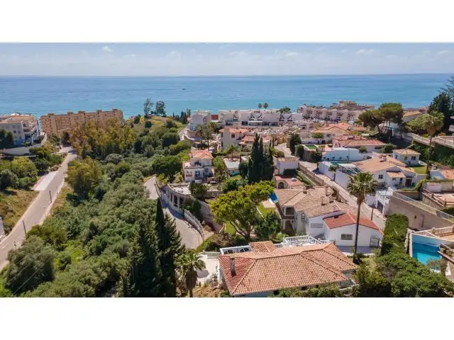 Villa con Vistas al Mar en Fuengirola Piscina y Garaje