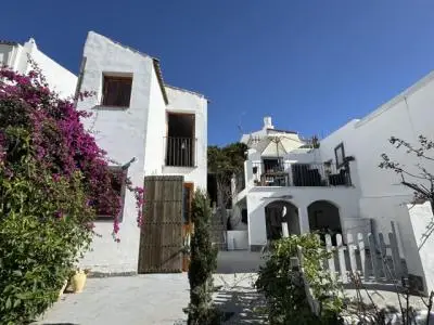 Casa con Encanto y Jardin en Olvera Andalucia