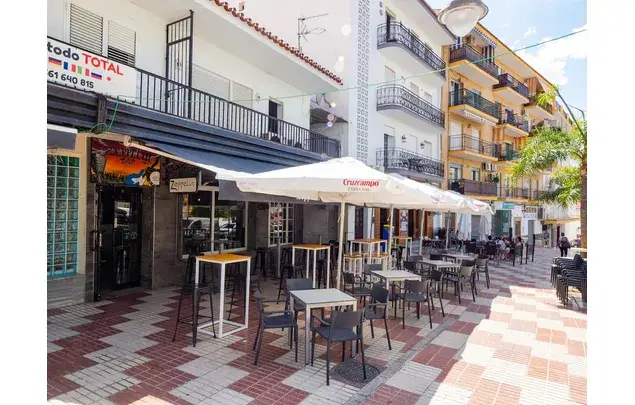 Alquiler Ático 2 Personas Alhaurín el Grande Jacuzzi Terraza