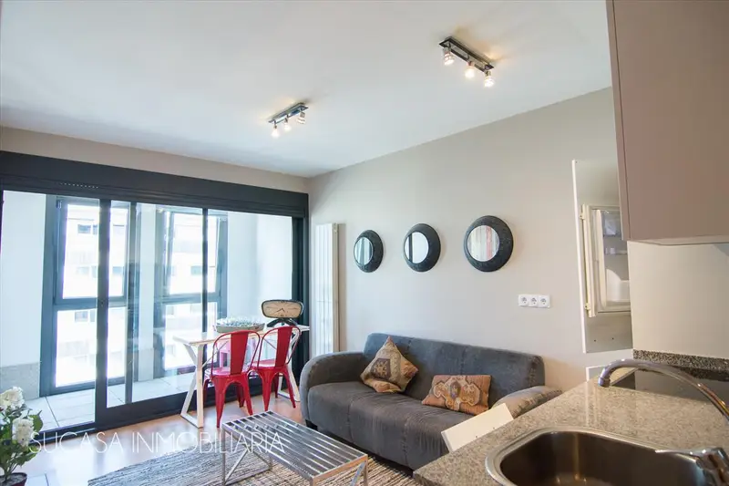 Estudio con Piscina en A Coru	ña Ideal Parejas Jovenes