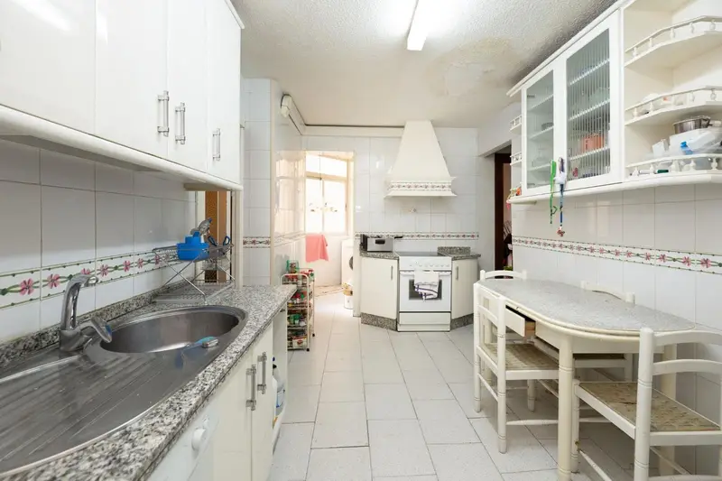 Piso en venta en Granada 5 dormitorios 167m2