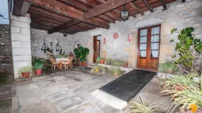 Casa en venta en Calle Perelada, Número 119