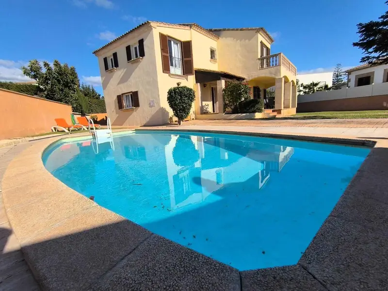 Chalet en Venta Sa Coma Mallorca 5 Dormitorios Piscina Licencia ETV