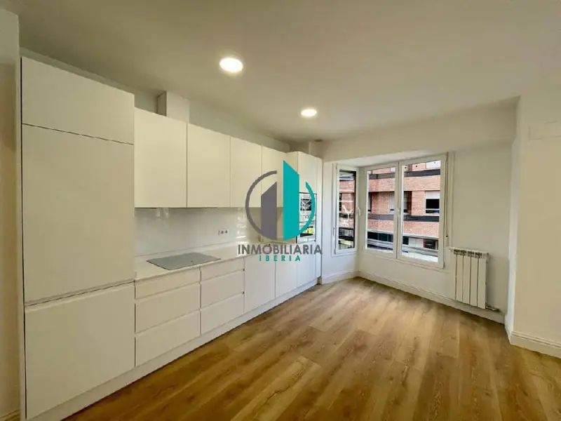 Apartamento Gran Via Logroño 2 Dormitorios 2 Baños Terraza Recien Reformado