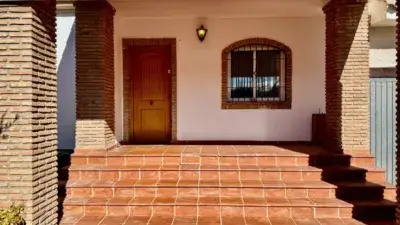 Chalet en Venta en Urbanizacion Los Cortijillos Dilar