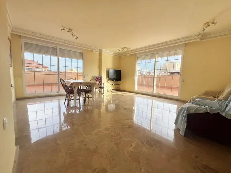 Ático en Venta Riba roja de Turia 3 Dormitorios 2 Baños Terraza 135m2