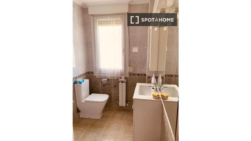 Piso de 4 habitaciones en alquiler en Deba, Gipuzkoa