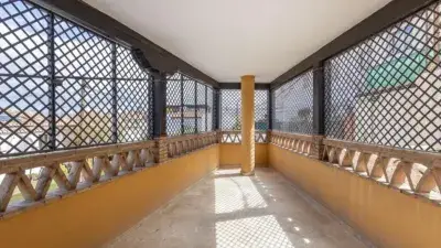 Piso en Venta en La Zubia con Garaje y Ascensor