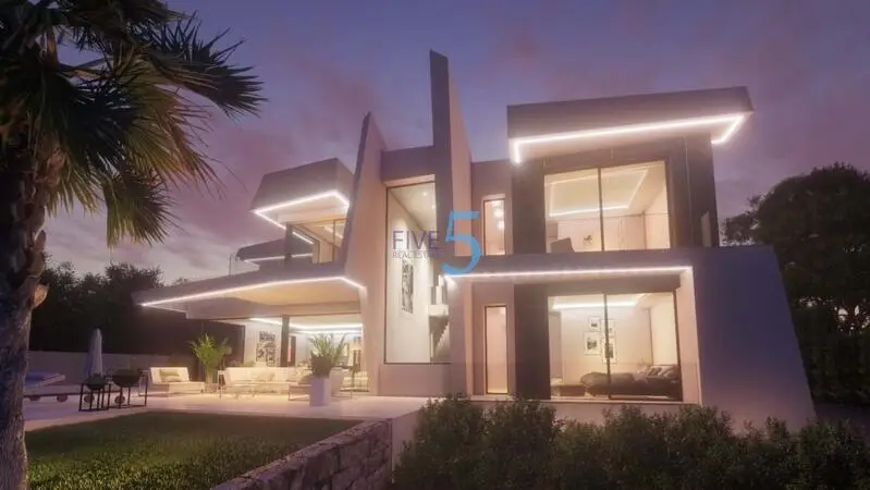 Villa de Lujo en Calpe con Vistas al Mar y Piscina