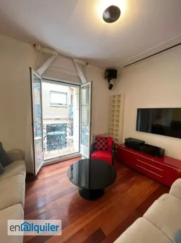 Piso en Barrio de las Letras Madrid 2 habitaciones 2 baños terraza