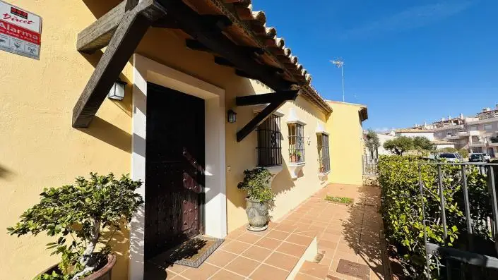 Villa 3 Dormitorios Primera Linea Golf