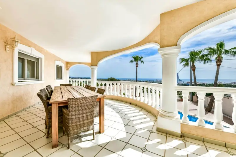 Chalet 6 Dormitorios Calpe Vistas al Mar Piscina Jacuzzi