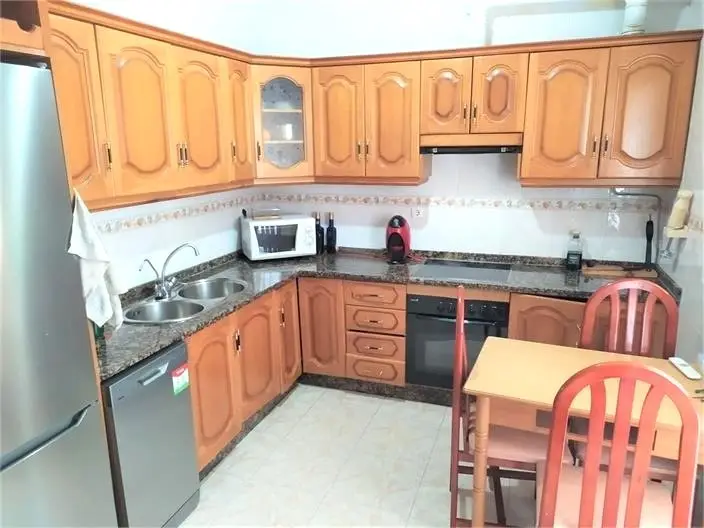 Casa en Venta 4 Dormitorios Rute Cordoba