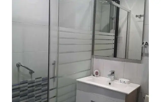 Alquiler Piso 3 Estudiantes Errekalde Bilbao Cocina Equipada
