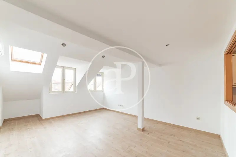 Ático Dúplex 100m2 Calle Amor de Dios
