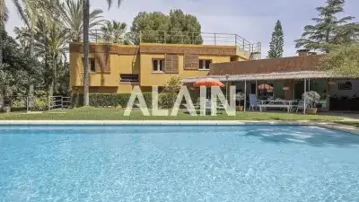 Chalet en Venta en Urbanizacion Privada Picasent