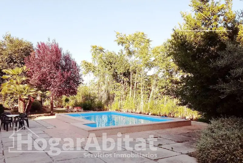 Chalet con Piscina y Terraza en Cocentaina