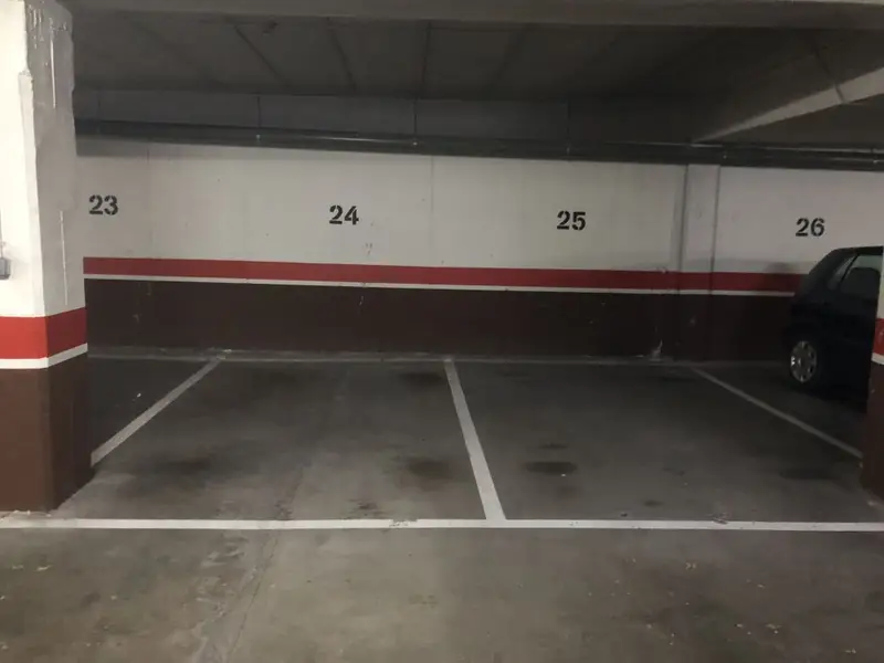 Garaje en Venta en Burgos Calle Coimbra