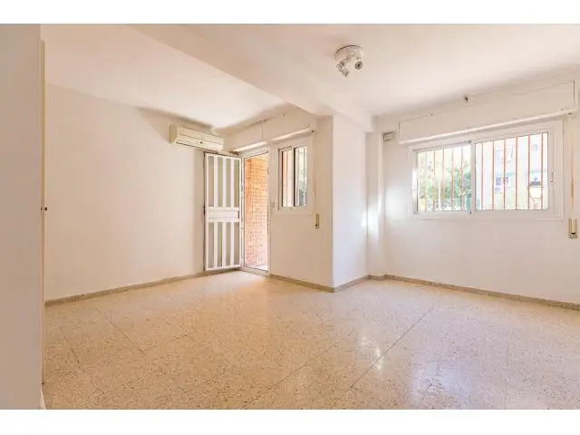 Piso en Venta en Murcia: 109m2, 3 Dormitorios, Terraza y Jardín