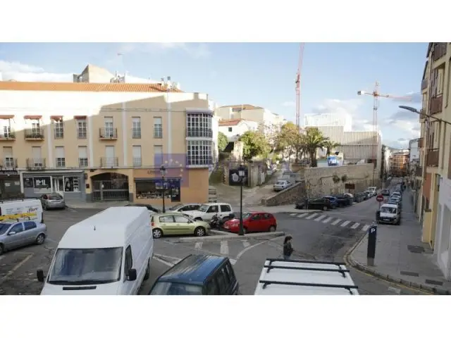 Venta Local Comercial 60m² Plaza Marrón