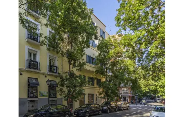 Alquiler Apartamento 4 Dormitorios Madrid 3-24 Meses