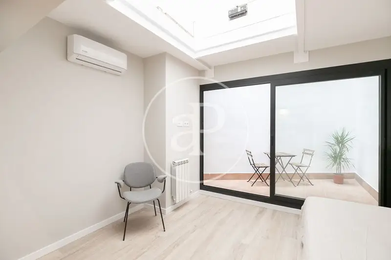 Planta Baja en Sarria 125m2 2 Dormitorios Patio Privado