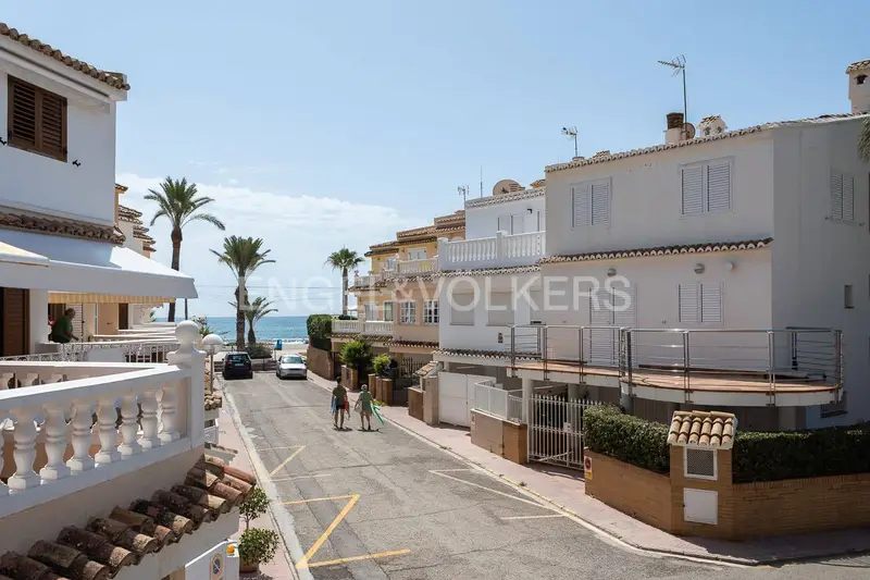 Chalet en venta en Puig Valencia cerca del mar