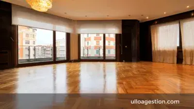 Residencia Exclusiva 200m² en Pamplona Centro